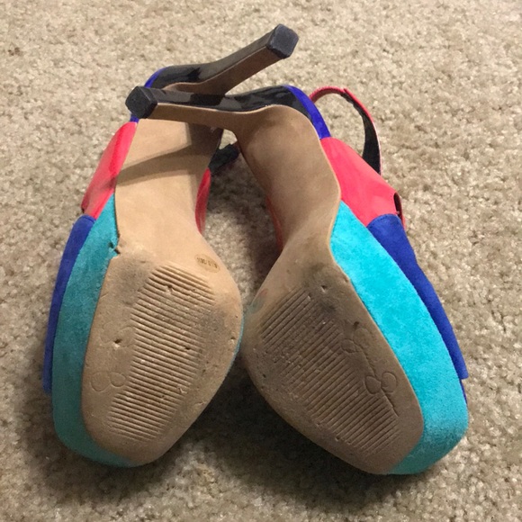 Color block heels - Picture 3 of 3